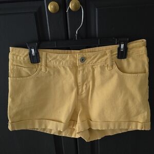 Arizona Jean Company Yellow Women's Jean Shorts